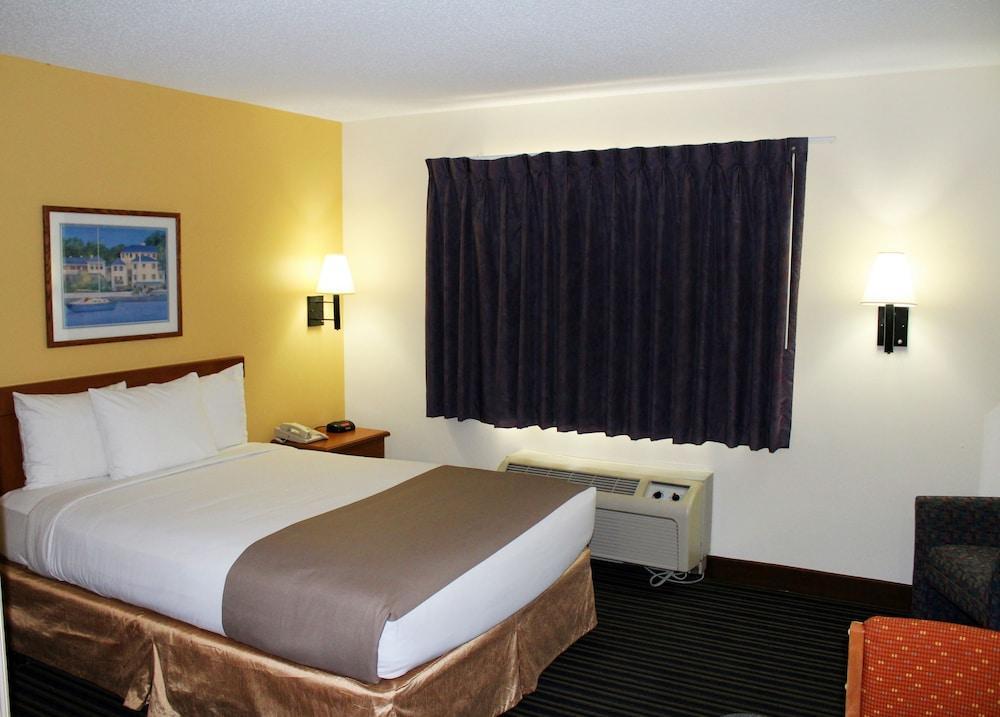Hotel Suburban - Washington Dulles 2*