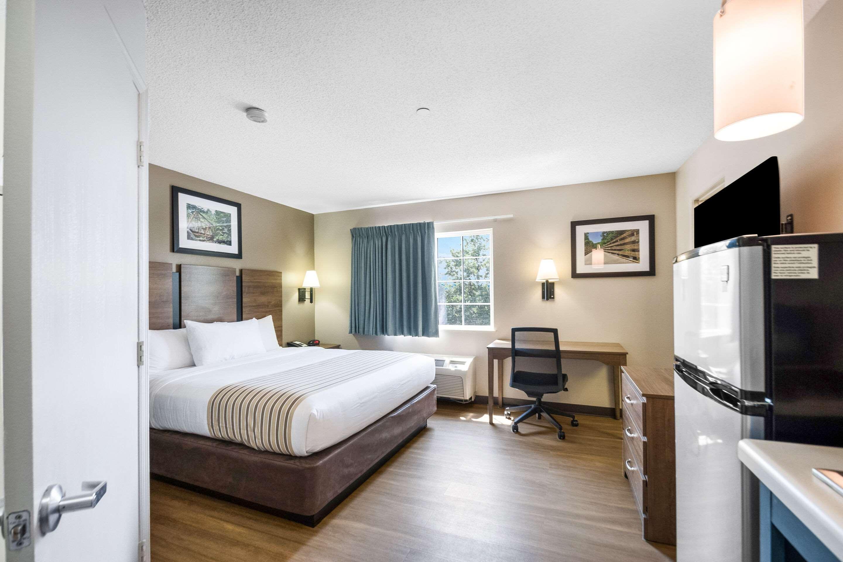 Suburban - Washington Dulles 2* Sterling