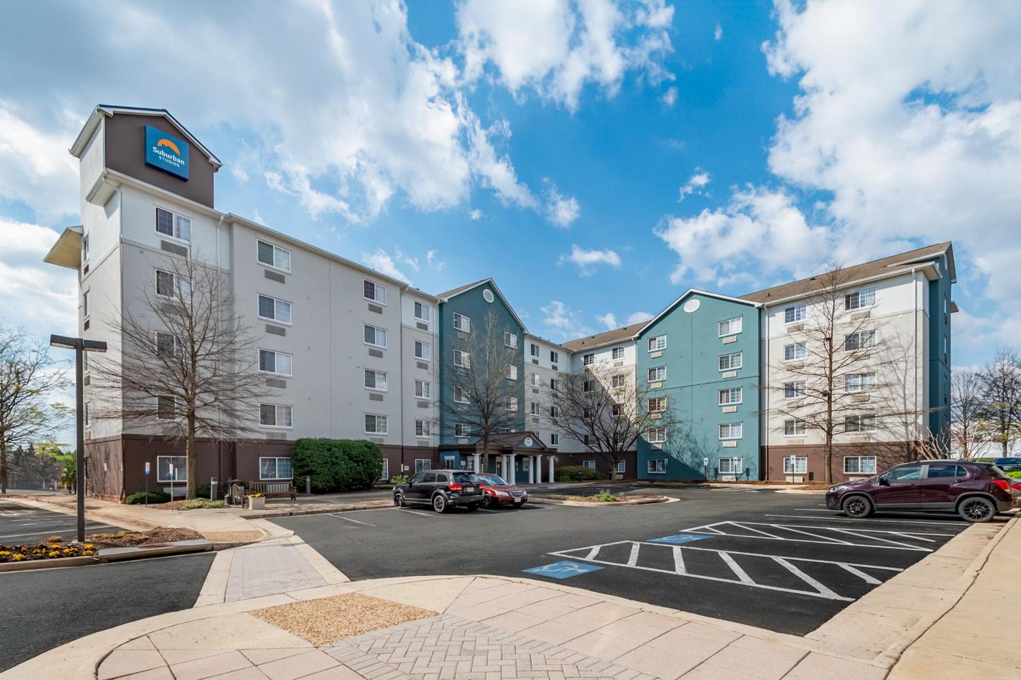 Suburban - Washington Dulles Sterling