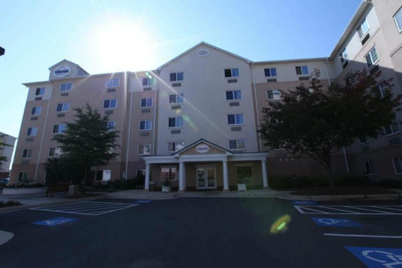 Suburban - Washington Dulles Hotel Sterling
