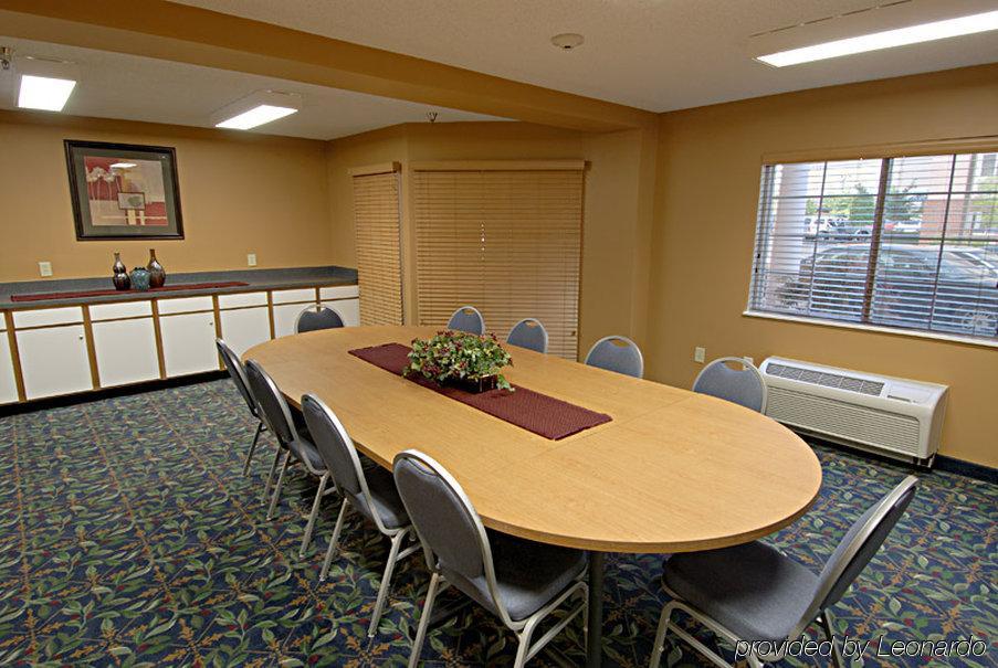 Suburban - Washington Dulles Hotel 2*